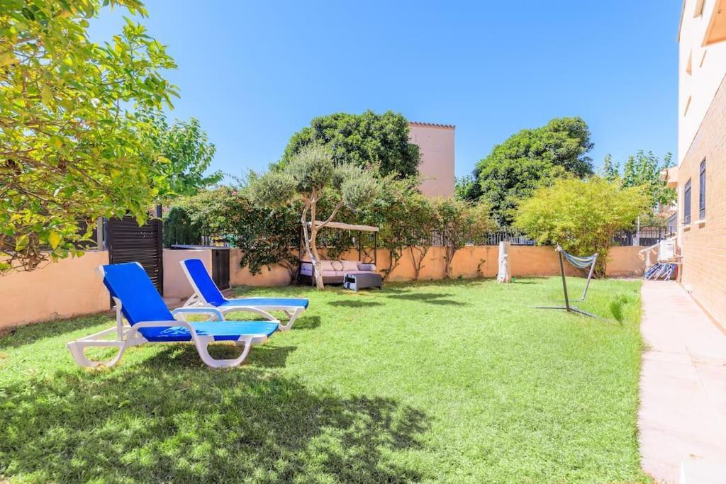 Adosado Con Jardin En Los Xalets De سالو المظهر الخارجي الصورة